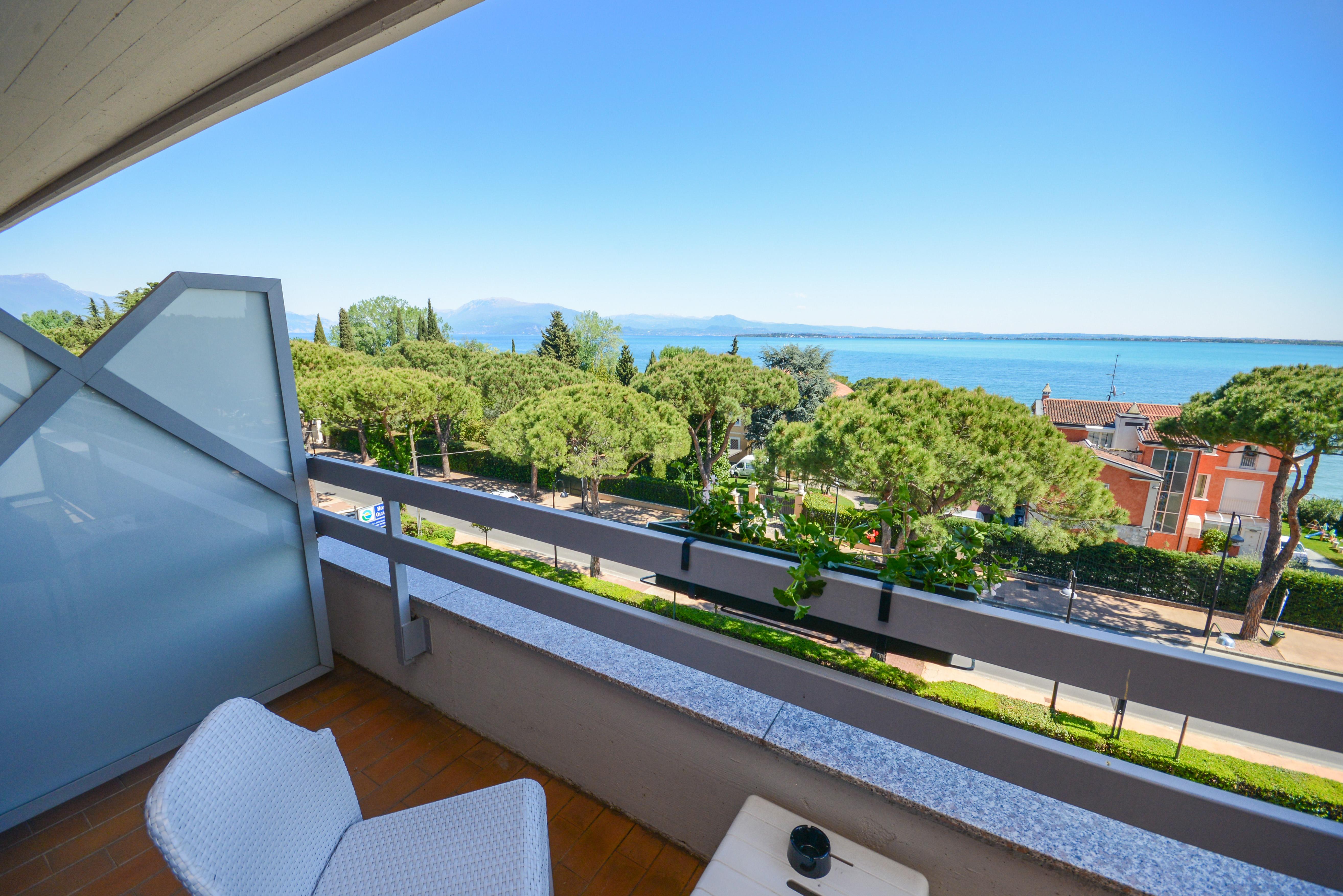 Hotel Oliveto Desenzano del Garda Ngoại thất bức ảnh