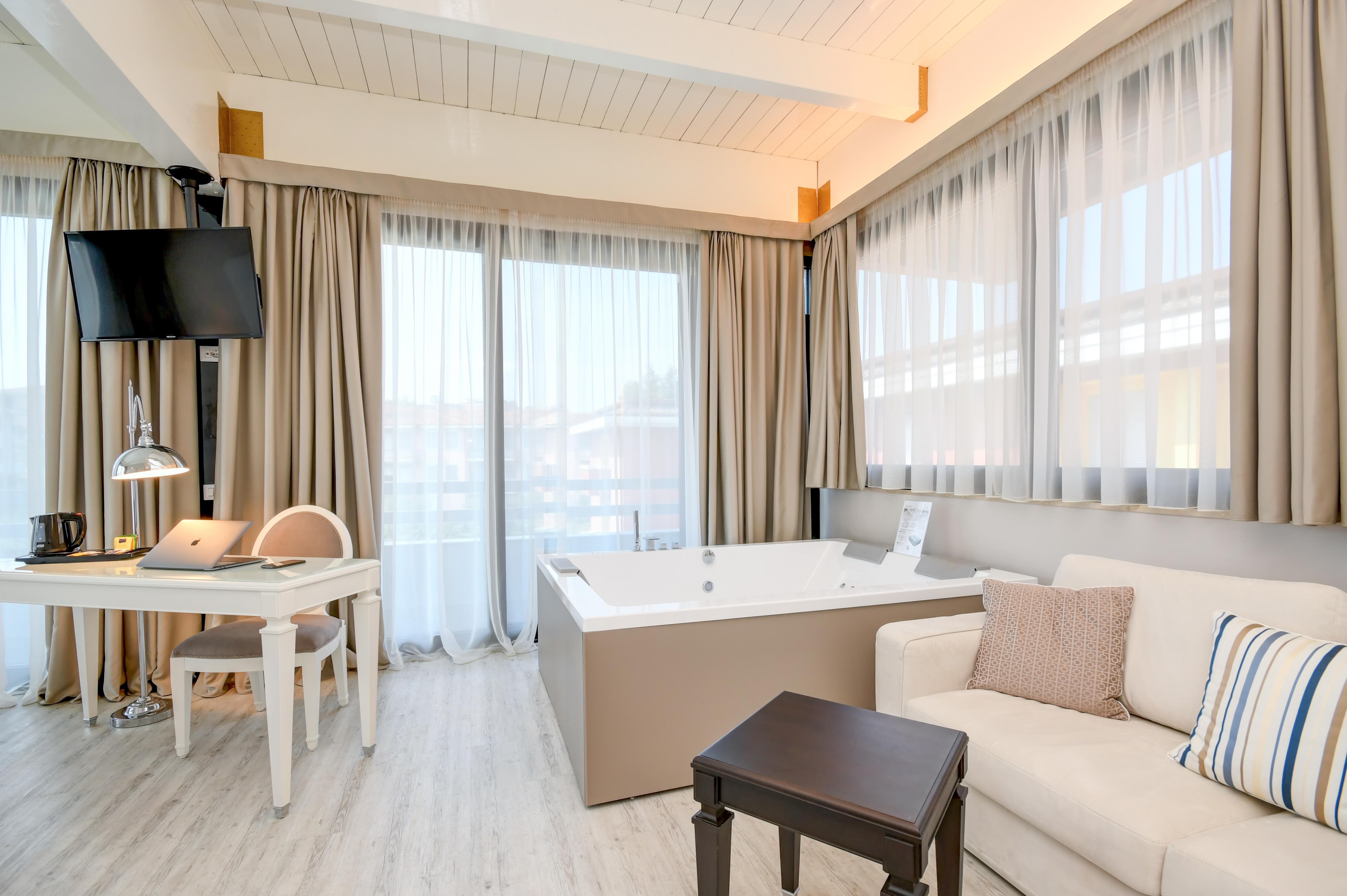 Hotel Oliveto Desenzano del Garda Ngoại thất bức ảnh