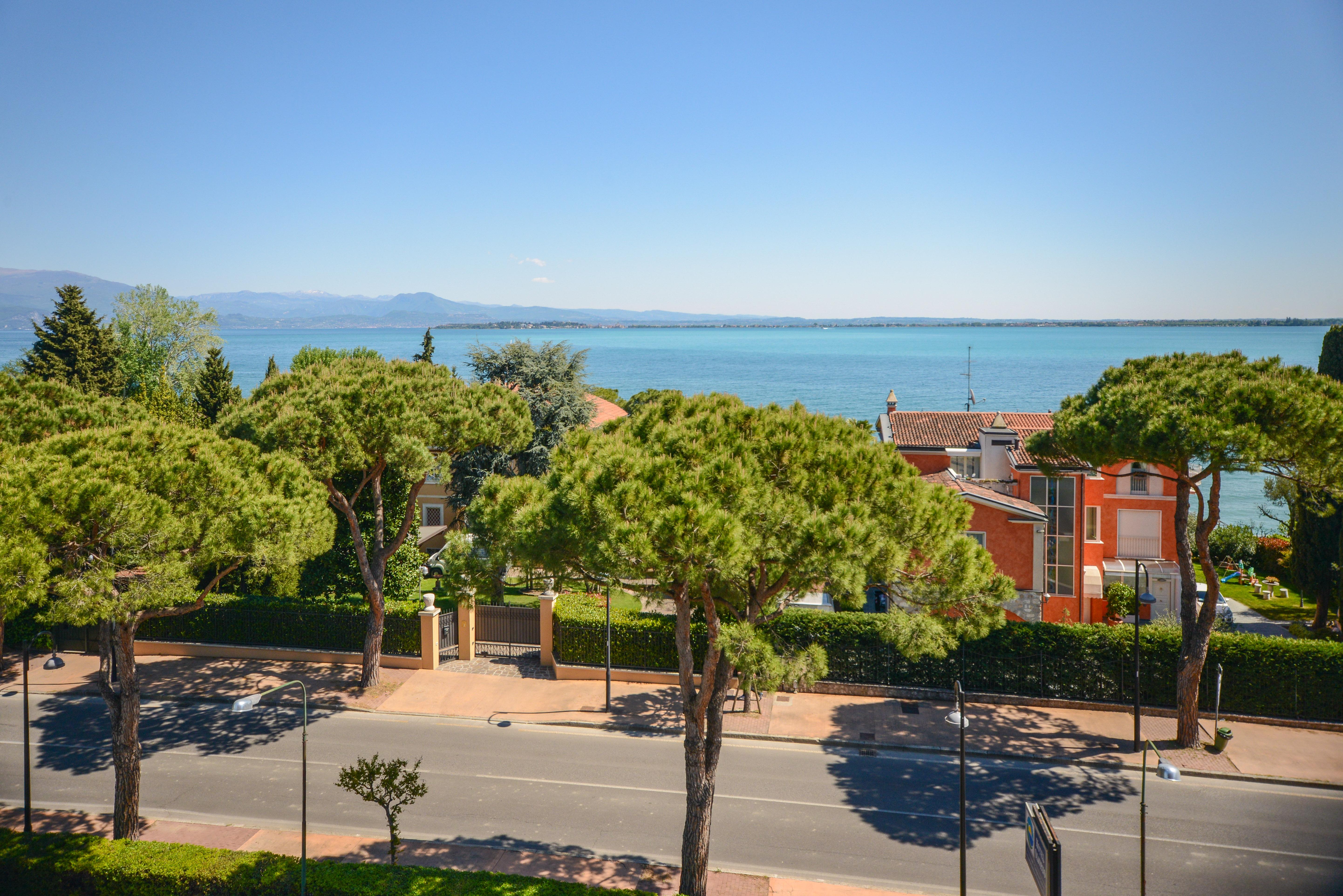 Hotel Oliveto Desenzano del Garda Ngoại thất bức ảnh