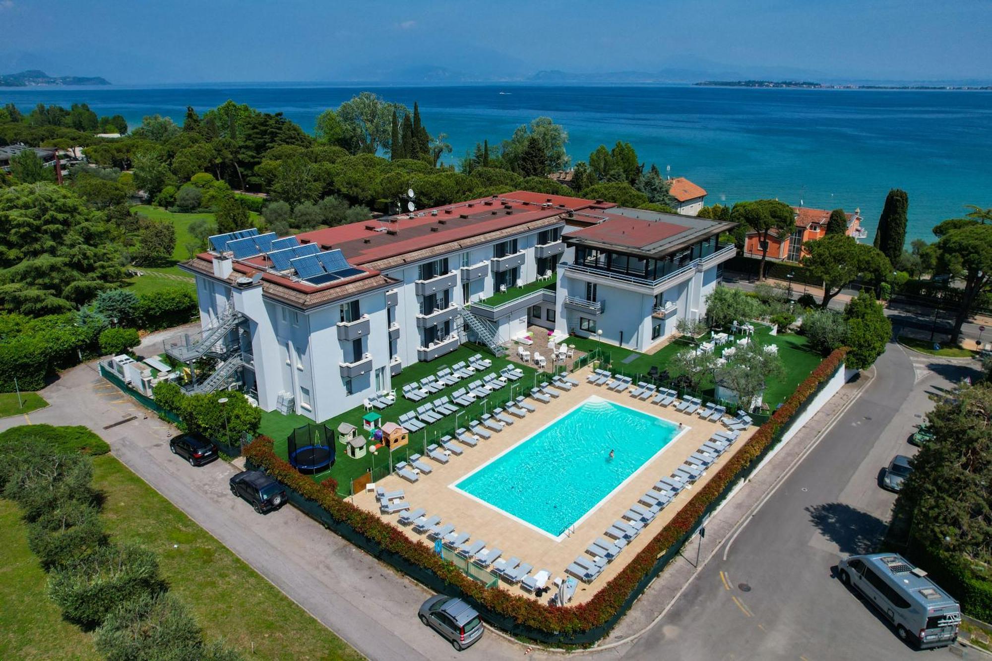 Hotel Oliveto Desenzano del Garda Ngoại thất bức ảnh