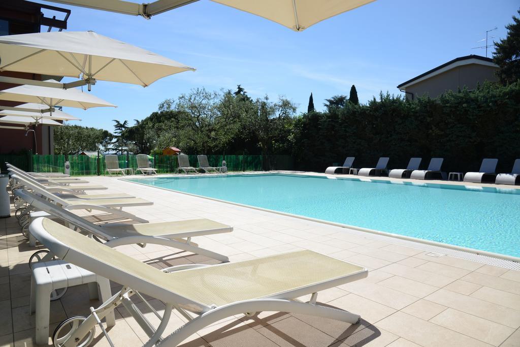 Hotel Oliveto Desenzano del Garda Ngoại thất bức ảnh