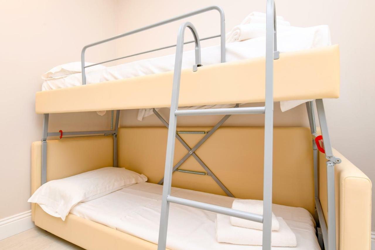 Hotel Oliveto Desenzano del Garda Ngoại thất bức ảnh